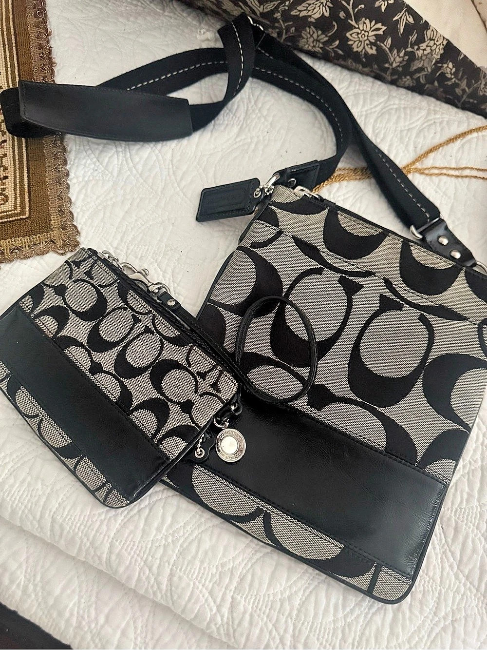 Coach Signature Canvas Crossbody Bag Set